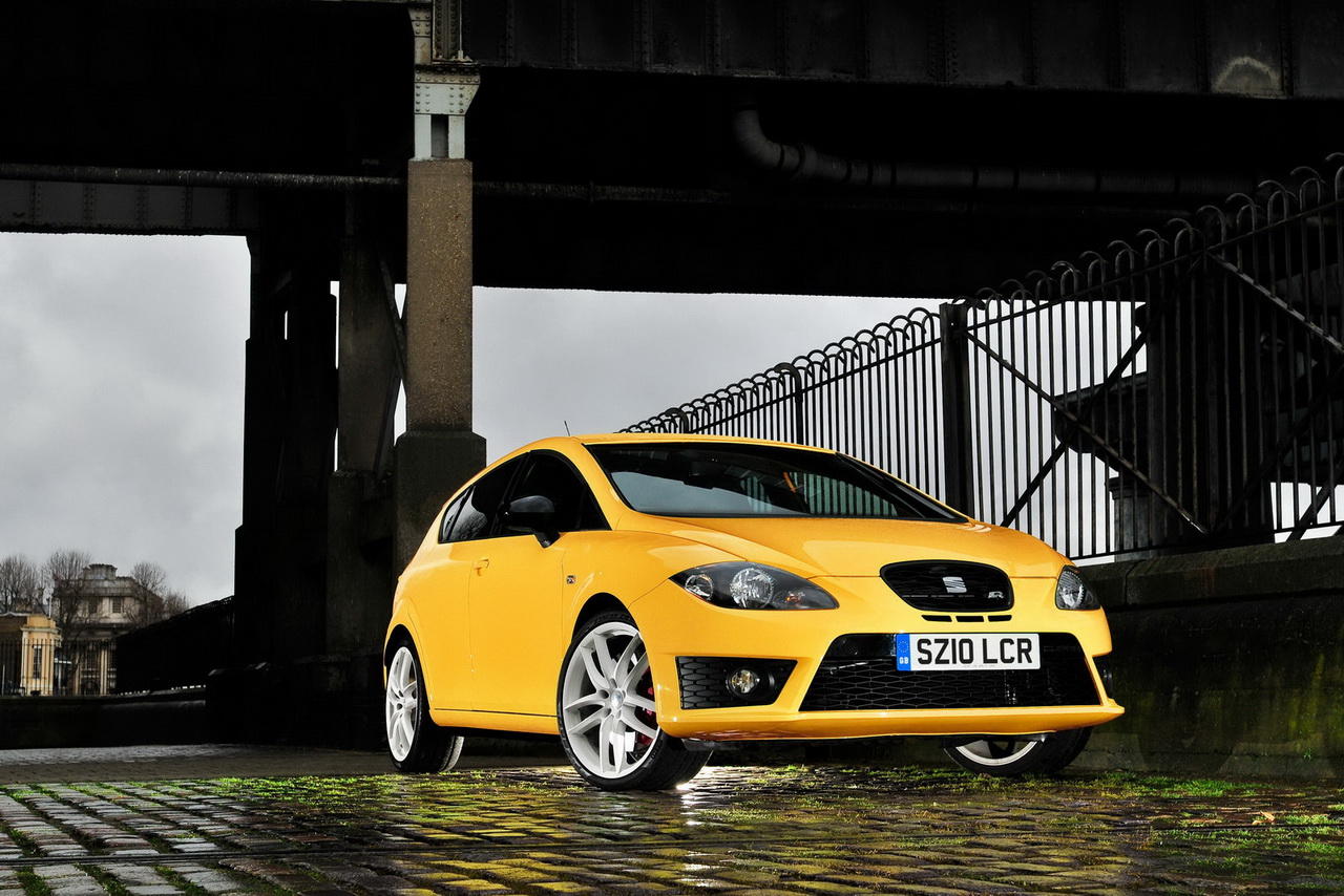 Seat Leon Cupra R (нови снимки)