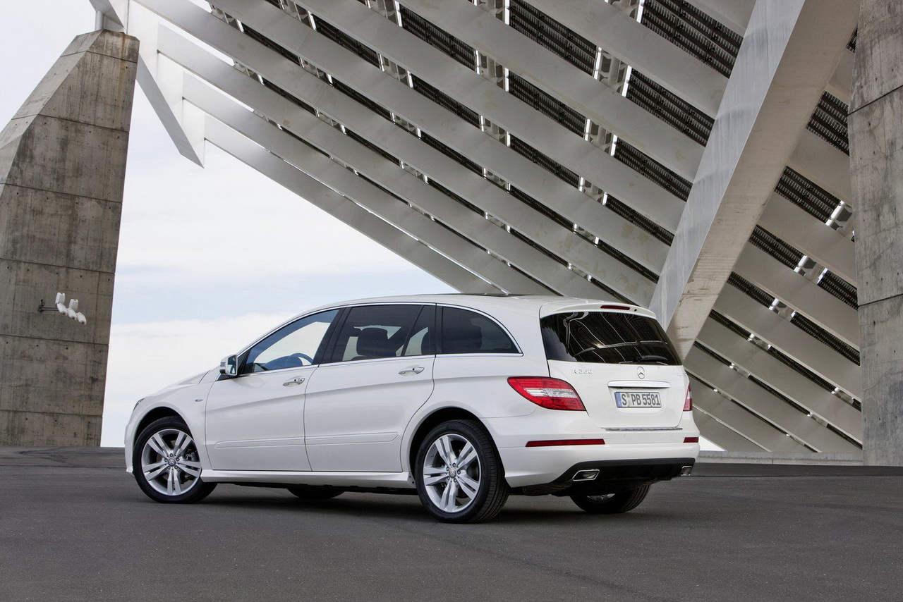 Mercedes R-Class 2011