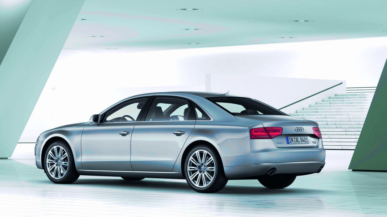 Audi A8 L 2011