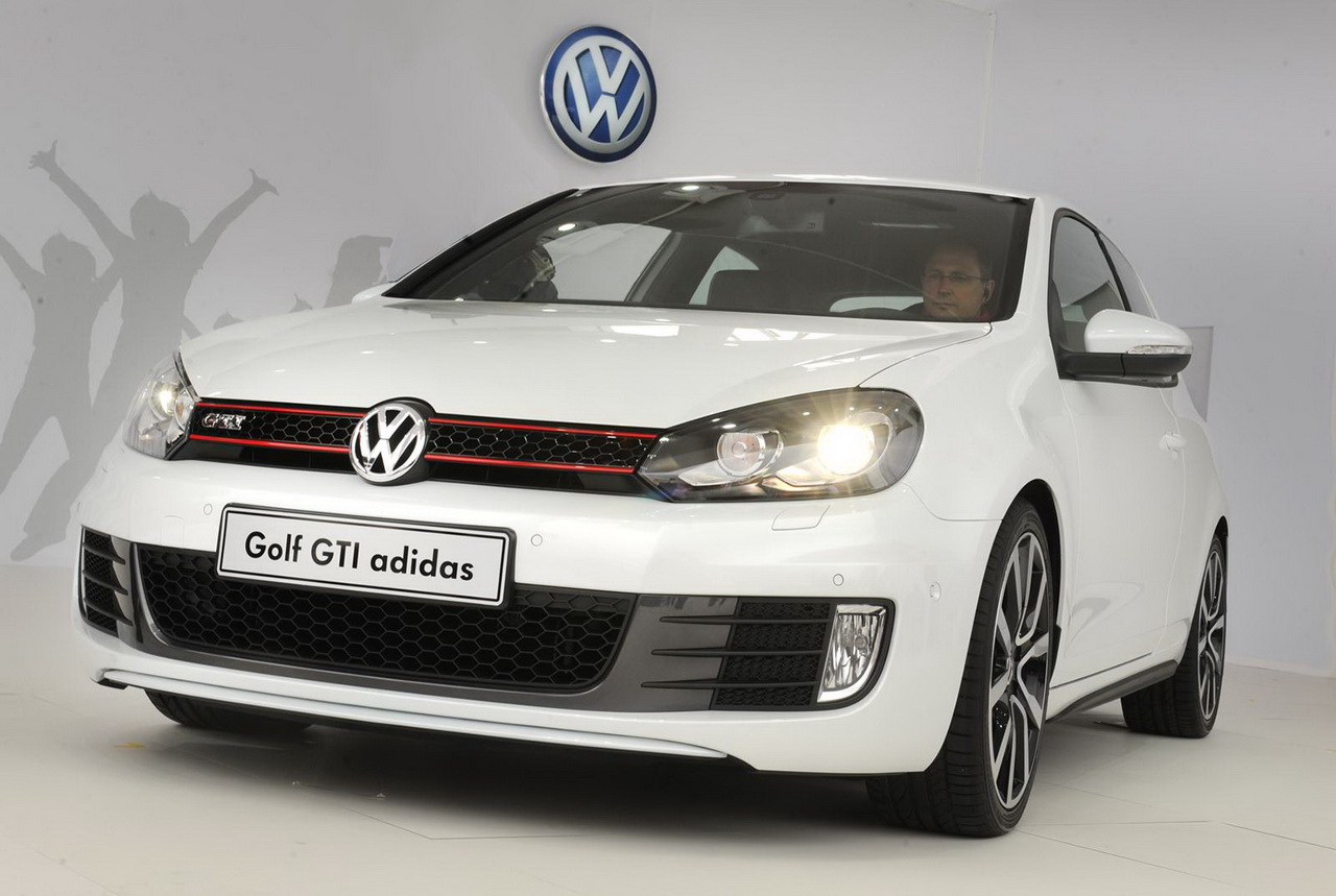 Volkswagen Golf GTI Adidas и Excessive