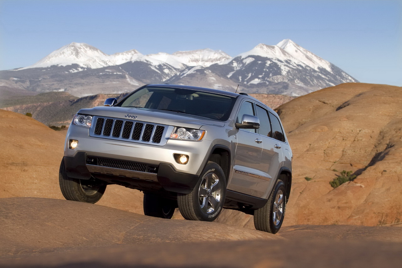 Jeep Grand Cherokee 2011 (нови снимки)