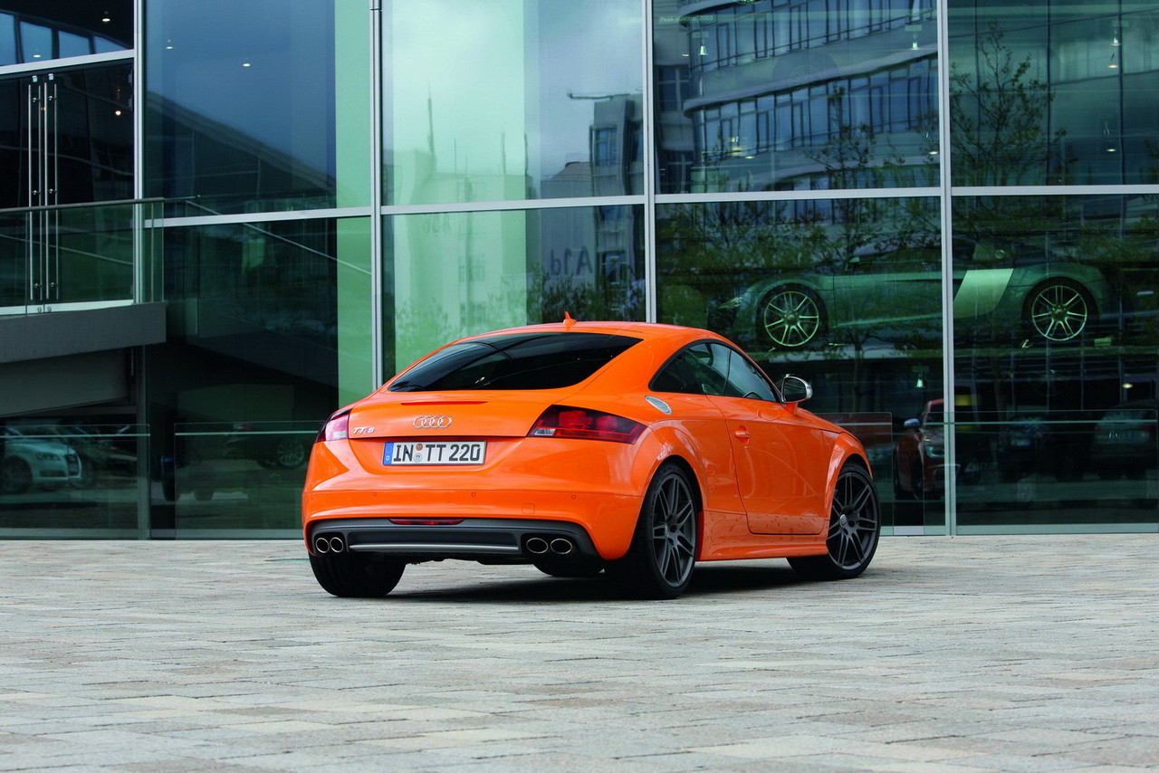 Audi TTS 2011