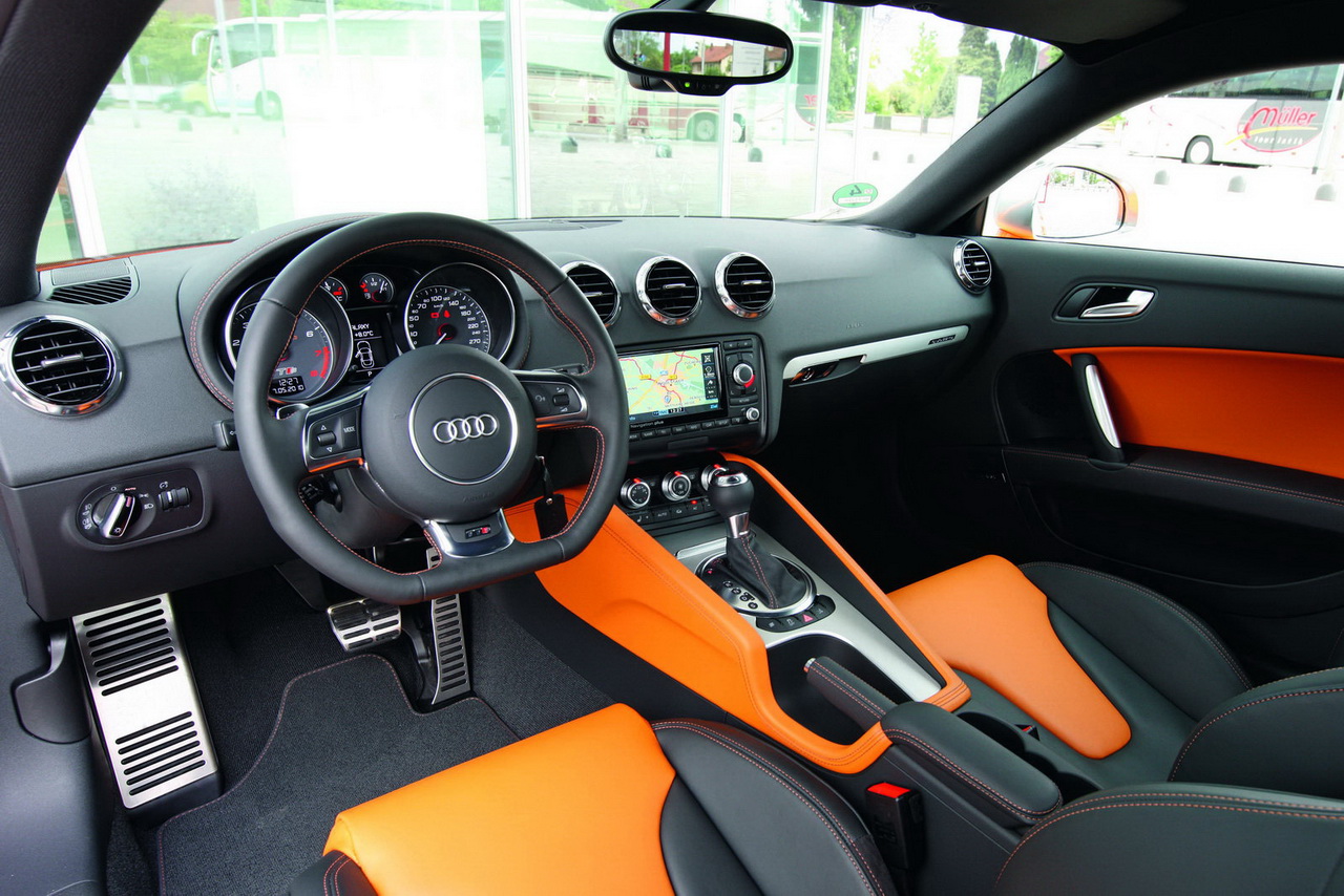 Audi TTS 2011