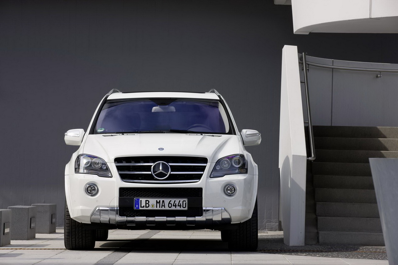 Mercedes ML 63 AMG 2011