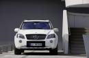 Mercedes ML 63 AMG получи леки промени