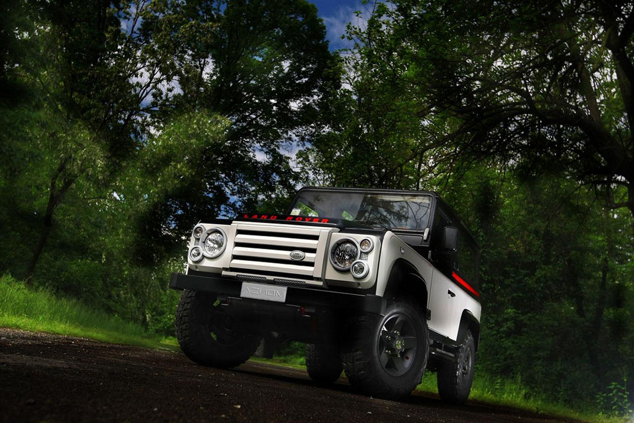 Aznom Land Rover Defender