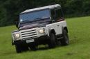 Aznom Land Rover Defender