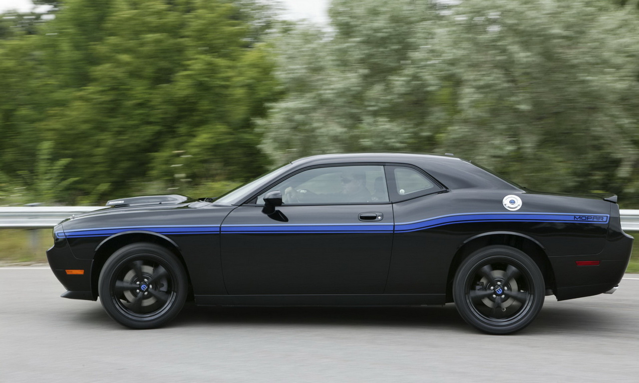 Dodge Challenger Mopar