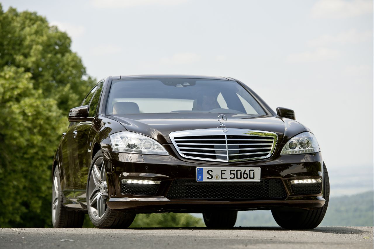 Mercedes S 63 AMG 2011