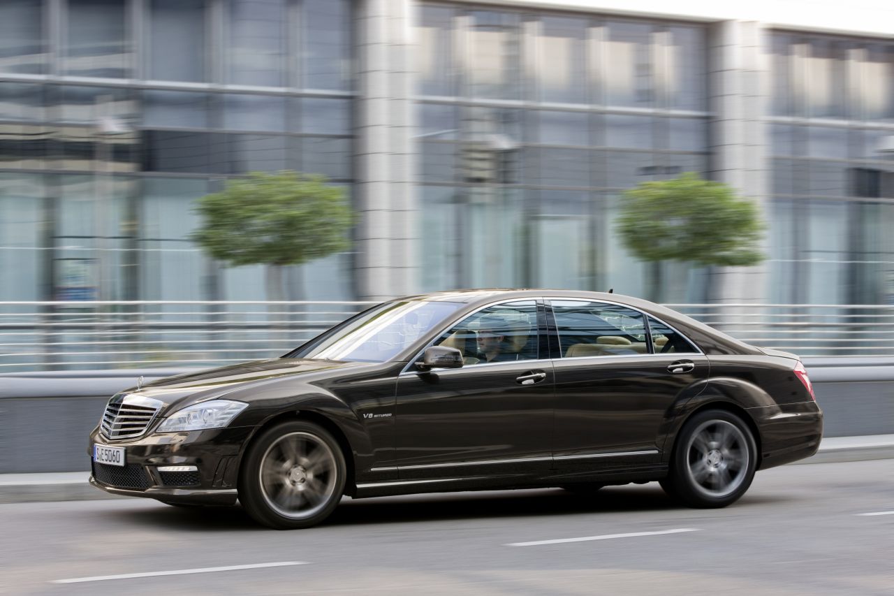 Mercedes S 63 AMG 2011