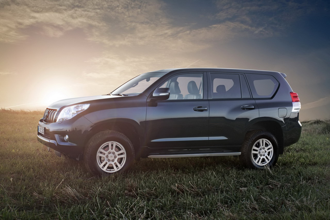 Toyota Land Cruiser 2011