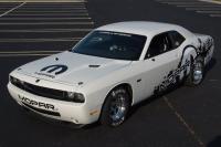 Dodge Challenger получи двигател на Viper