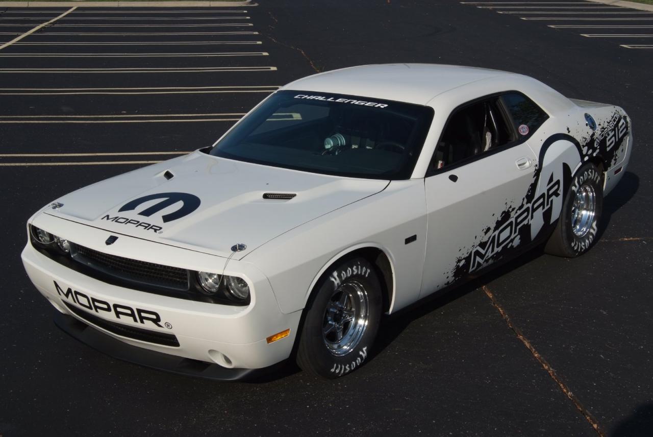 Dodge Challenger Mopar Drag Pak