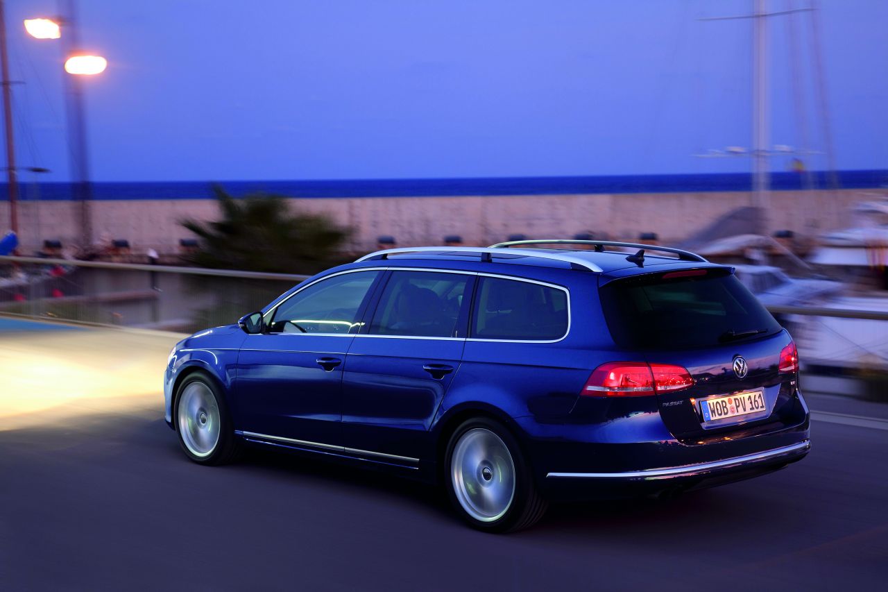 Volkswagen Passat 2011 (нови снимки)