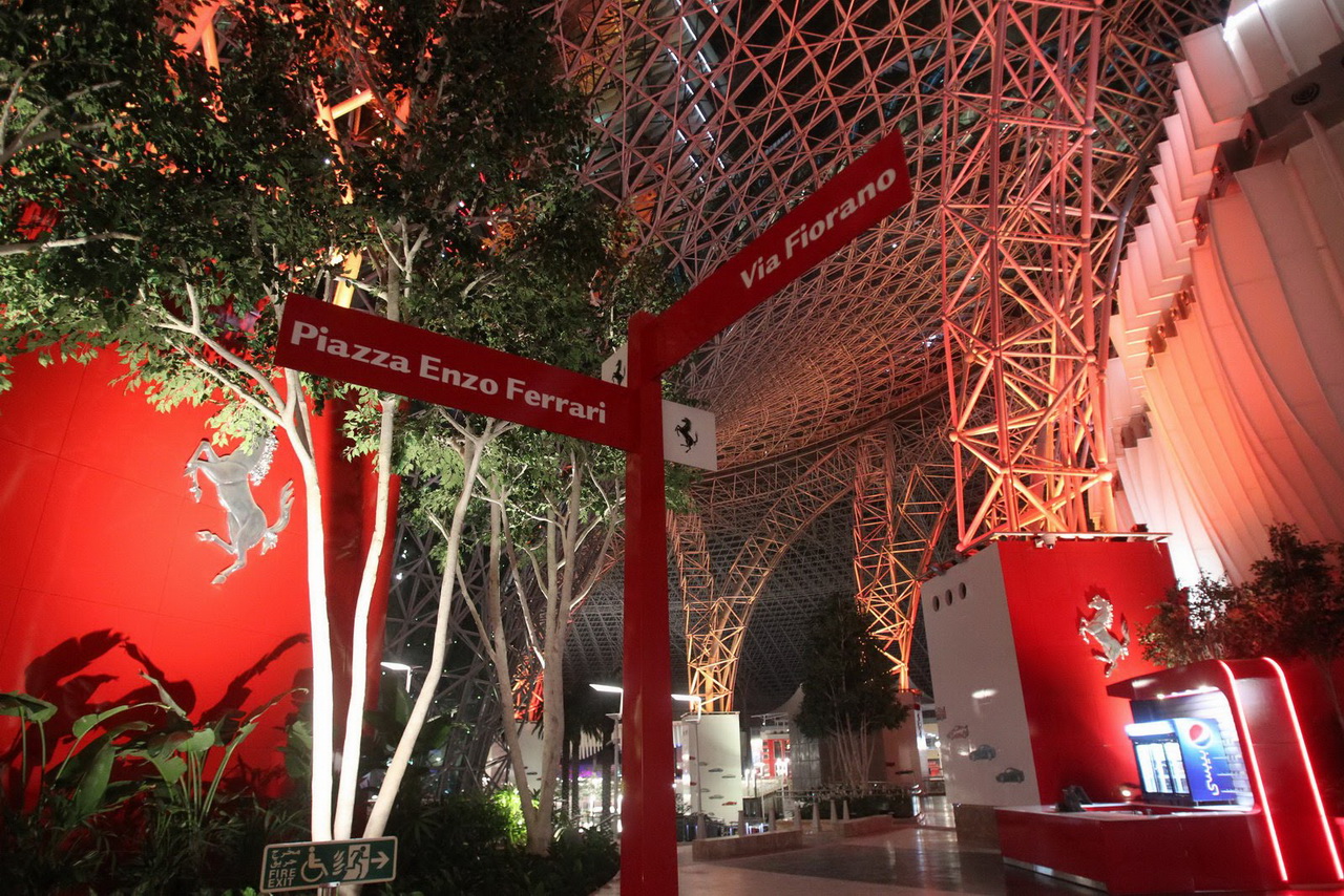 Ferrari World Abu Dhabi (откриване)