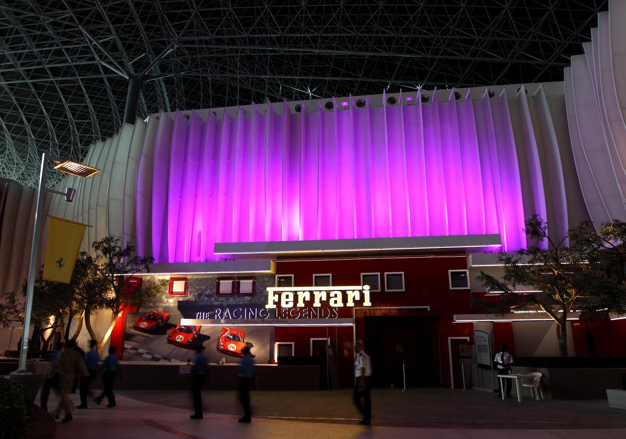 Ferrari World Abu Dhabi (откриване)