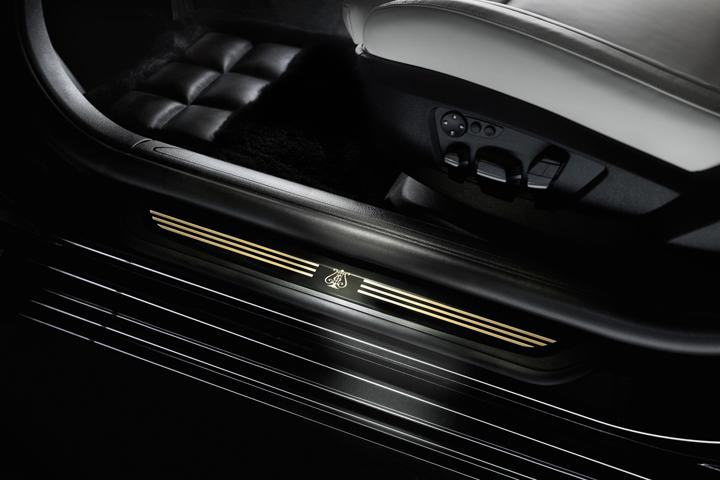 BMW 7-Series Individual Steinway & Sons