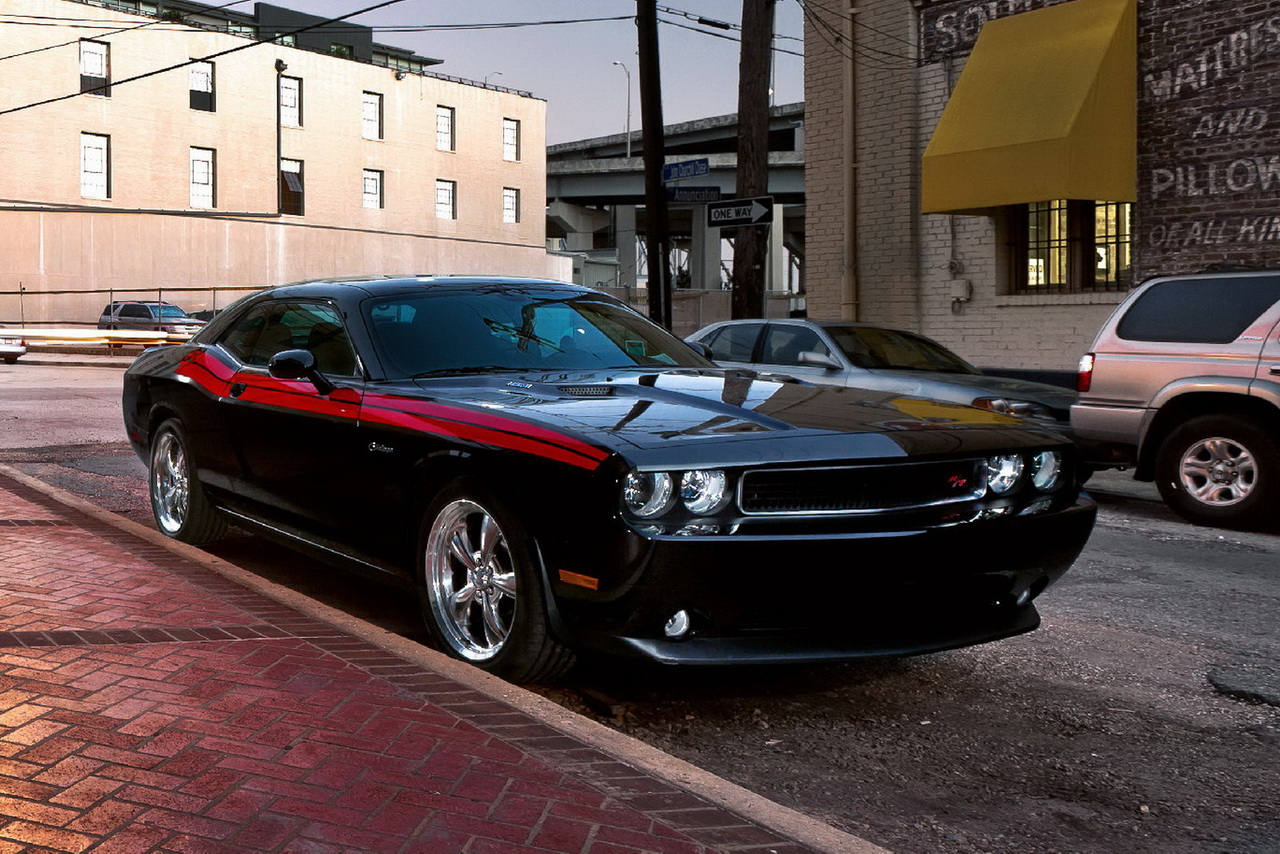 Dodge Challenger 2011