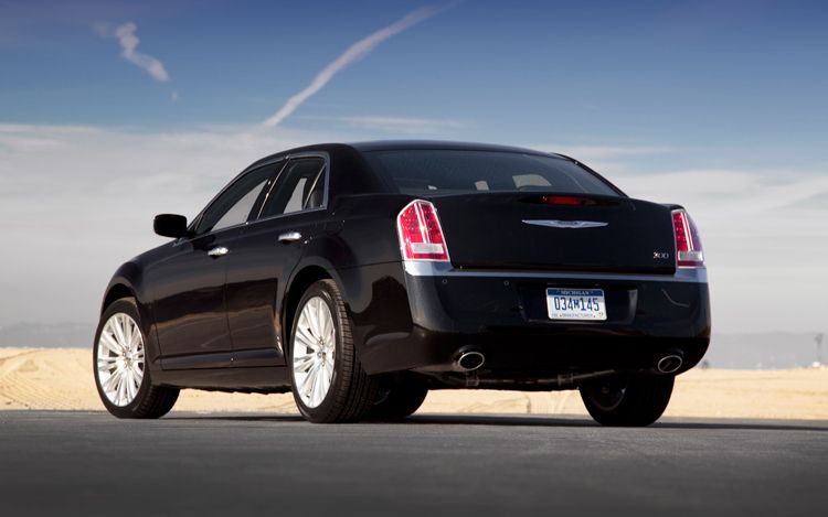 Chrysler 300C 2011