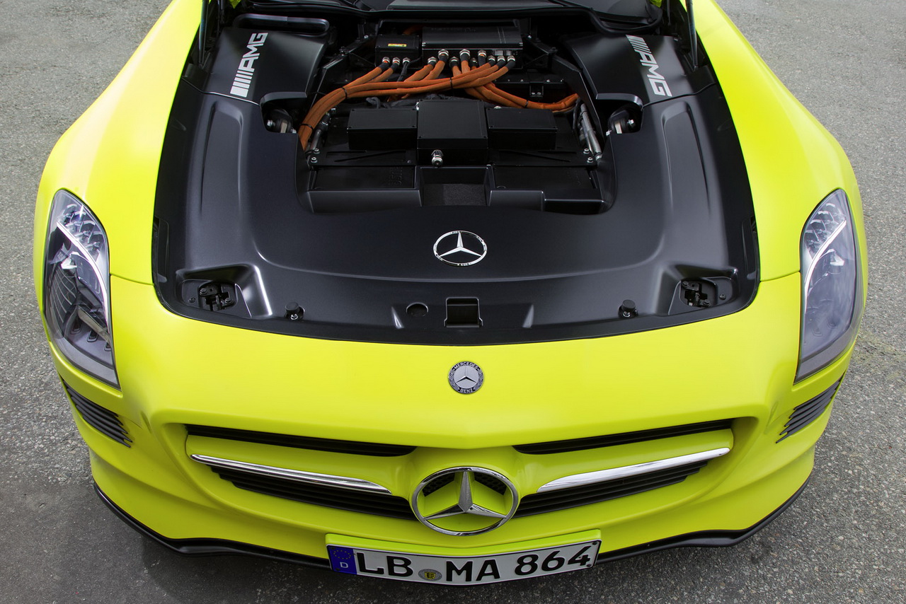 Mercedes SLS AMG E-Cell (нови снимки)