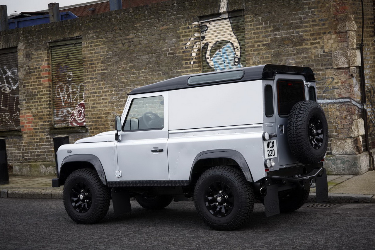 Land Rover Defender X-Tech