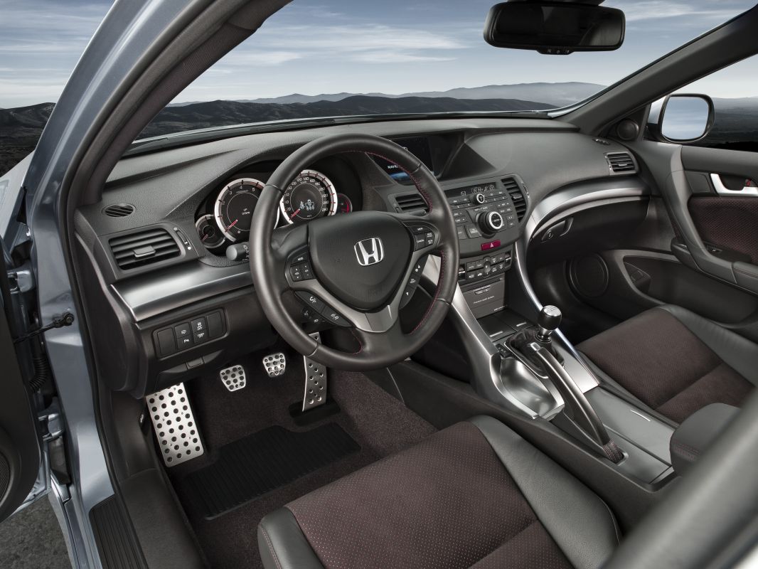 Honda Accord Facelift 2011 (Първи снимки)