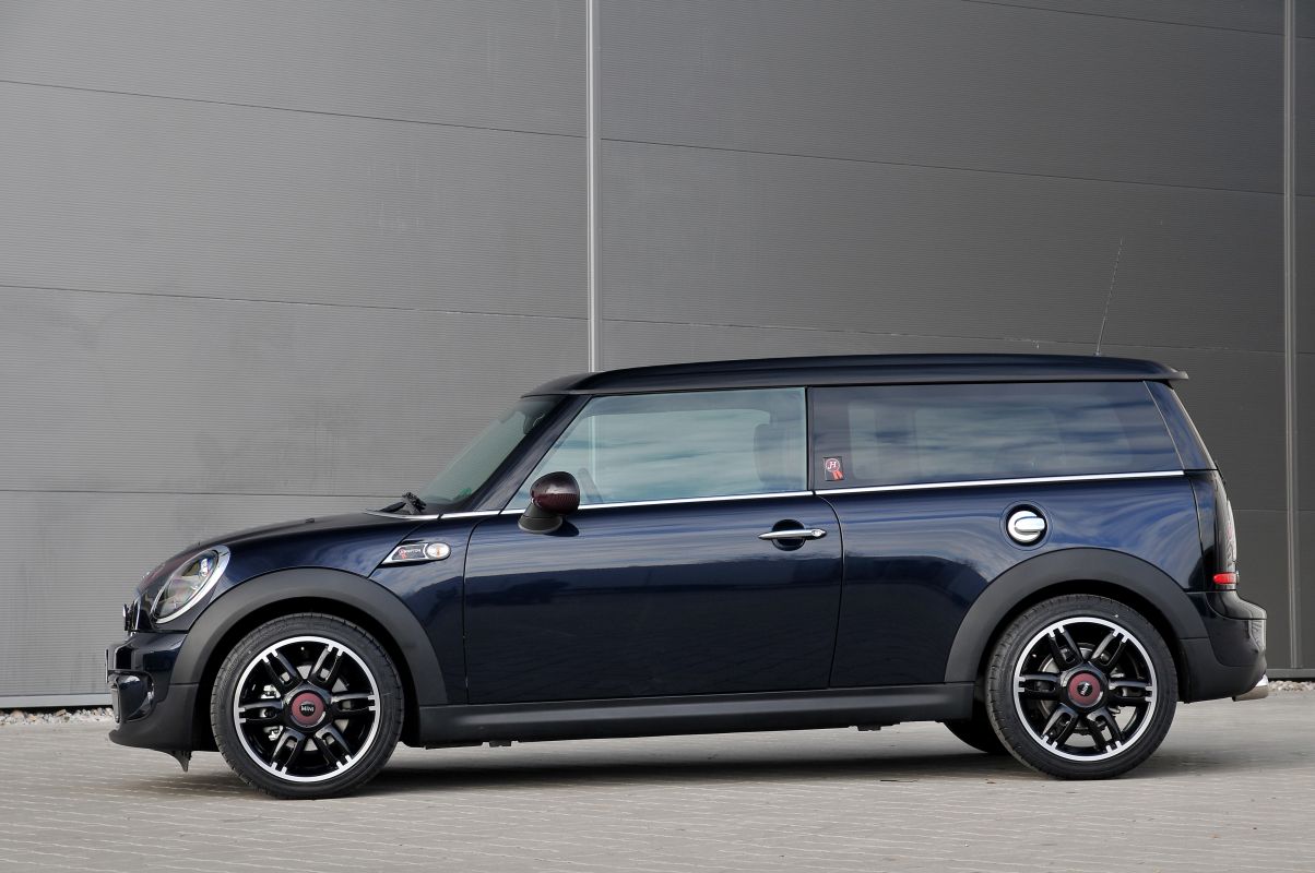 Mini Clubman Hampton и Mini Cooper JCW 2011