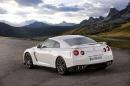 Nissan GT-R 2012 ще разполага с 570 к.с.