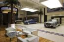 Rolls-Royce откри най-големия си шоурум в Абу Даби
