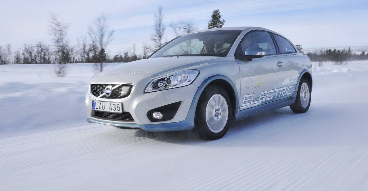 Зимни тестове на Volvo C30 EV