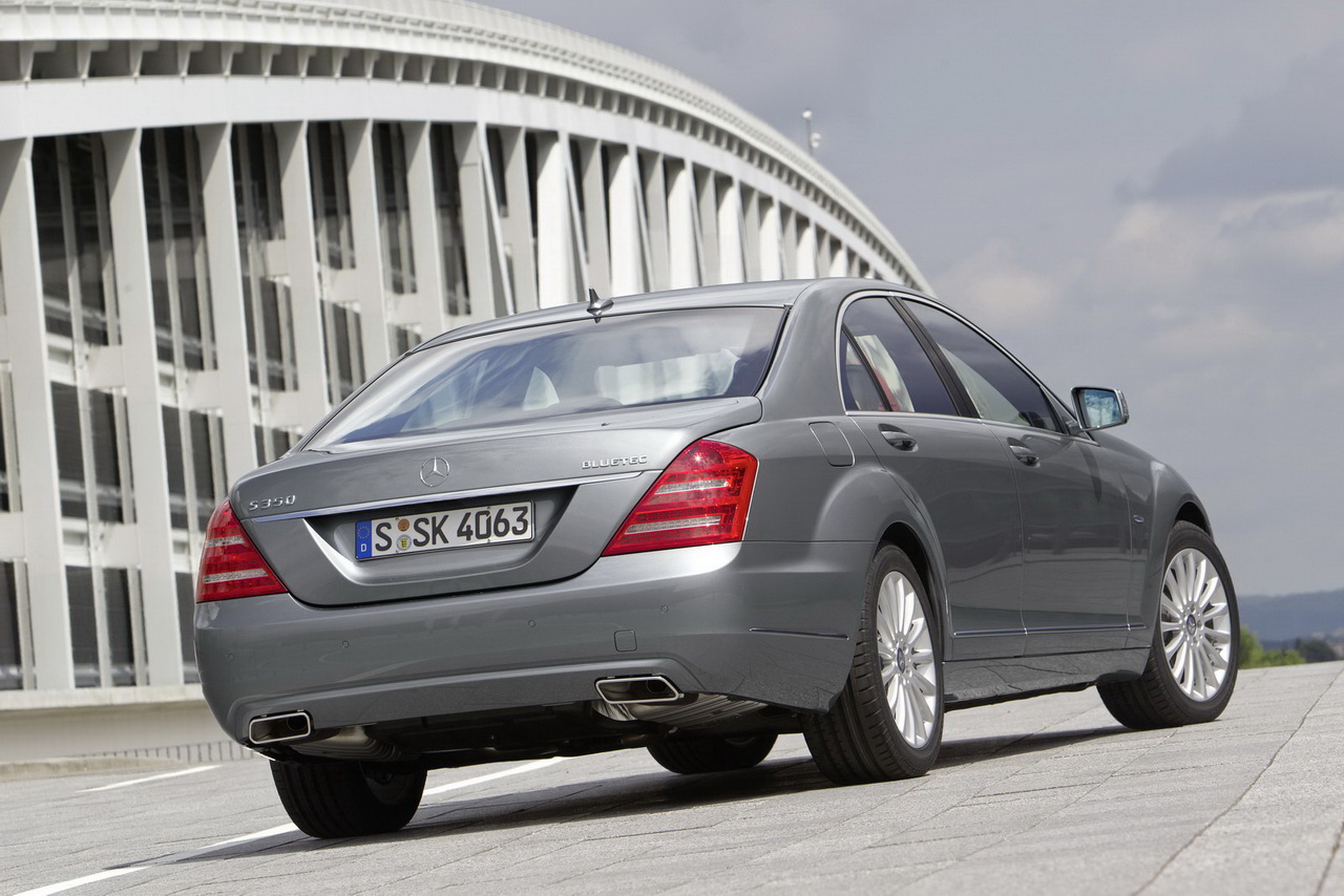 Mercedes S 350 BlueTEC 2011