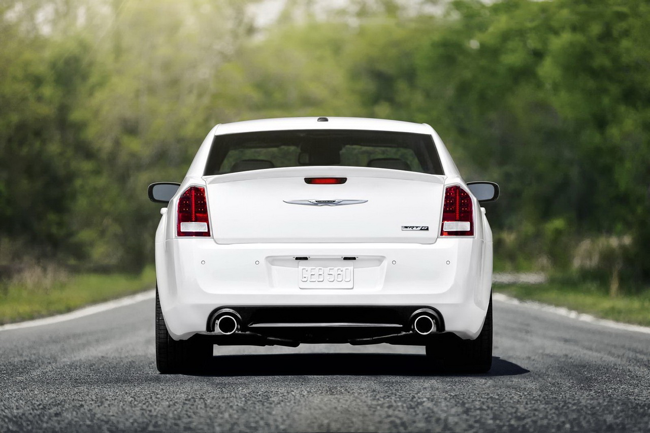 Chrysler 300 SRT8