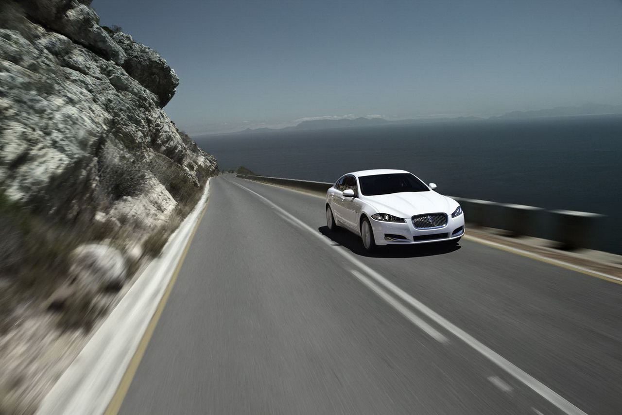 Jaguar XF 2012