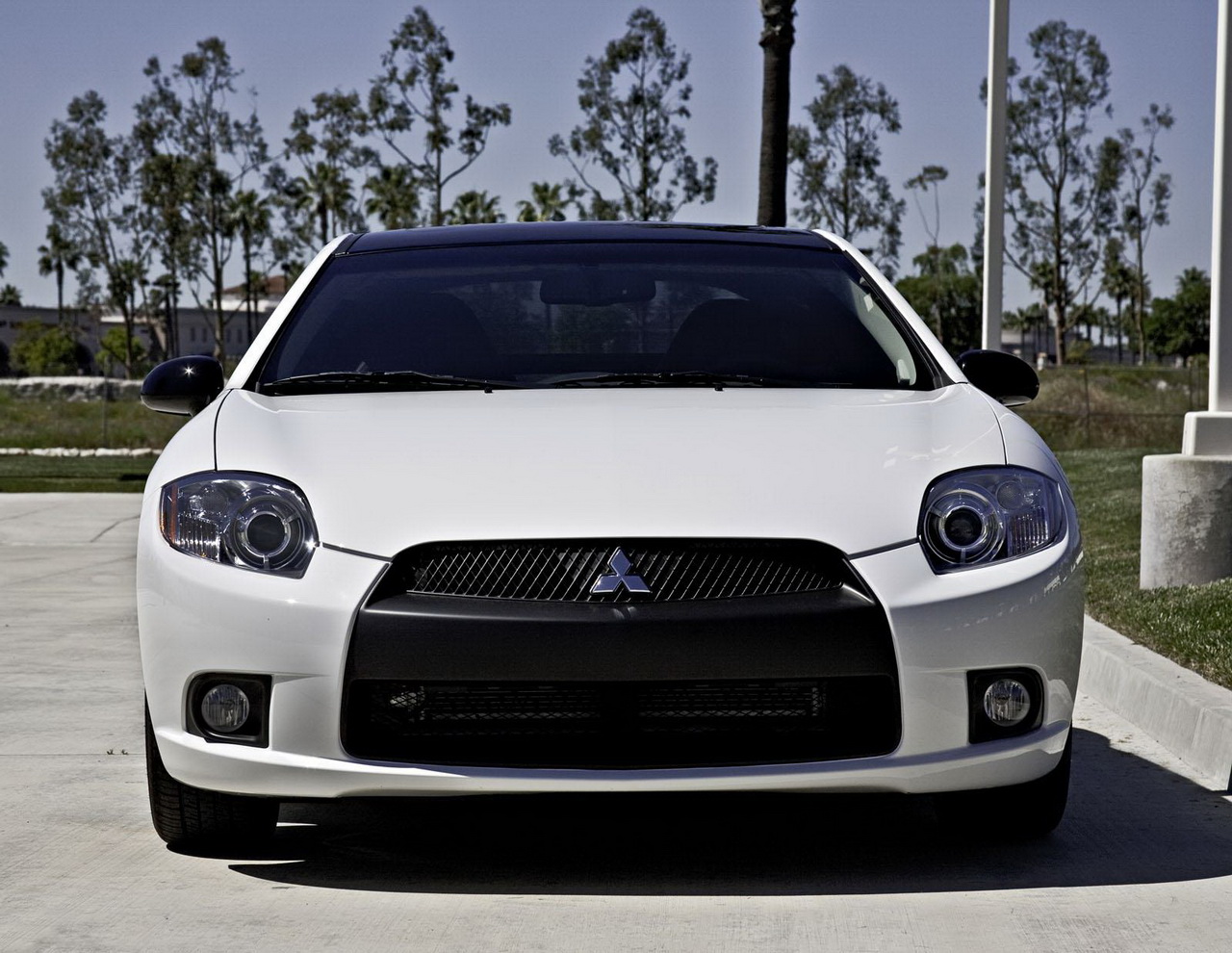 Mitsubishi Eclipse SE 2012