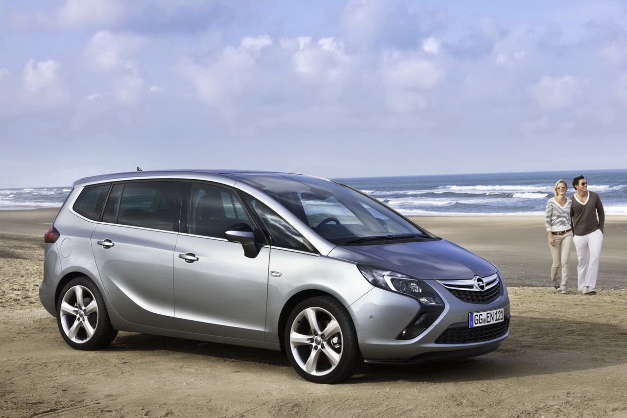 Opel Zafira Tourer 2012