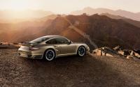 Специално 911 Turbo S по случай 10 години Porsche в Китай