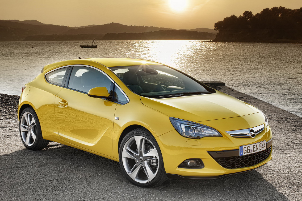 Opel Astra GTC 2012