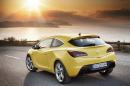 Новият Opel Astra GTC