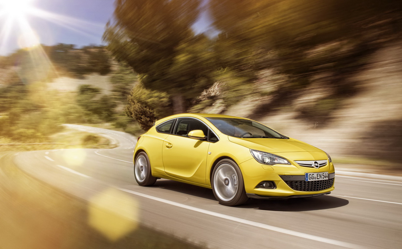 Opel Astra GTC 2012