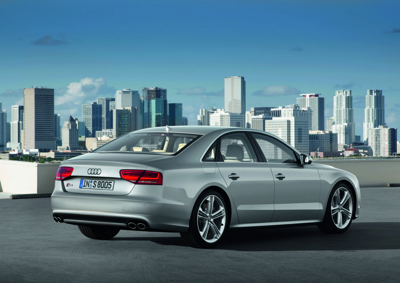 Audi S8 2012