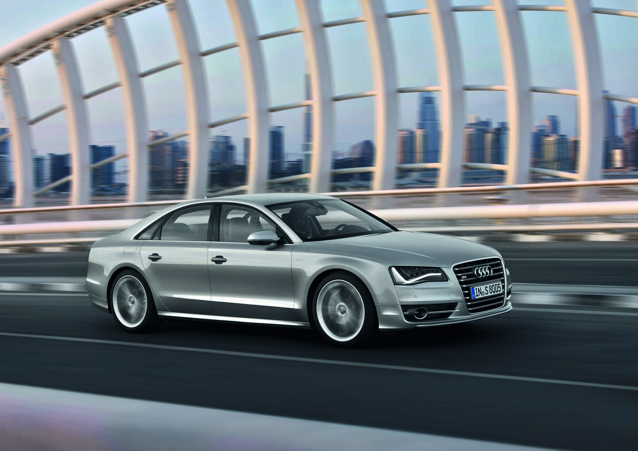 Audi S8 2012