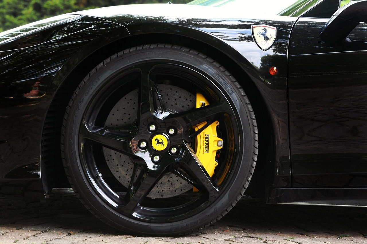 Ferrari 458 Italia от Cam Shaft