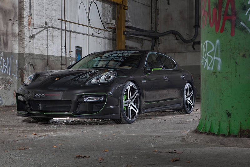 Porsche Panamera S Hellboy