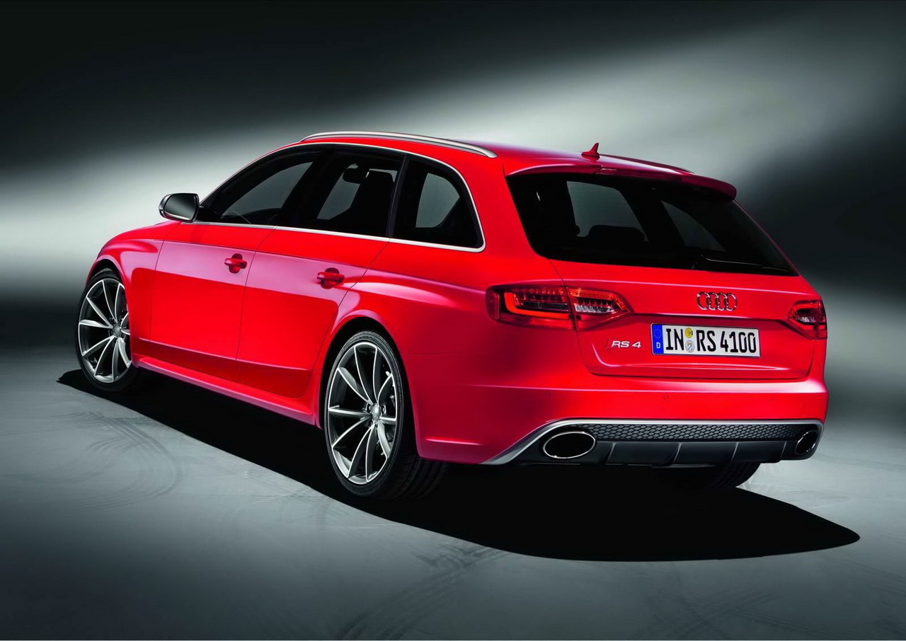 Audi RS4 Avant 2013