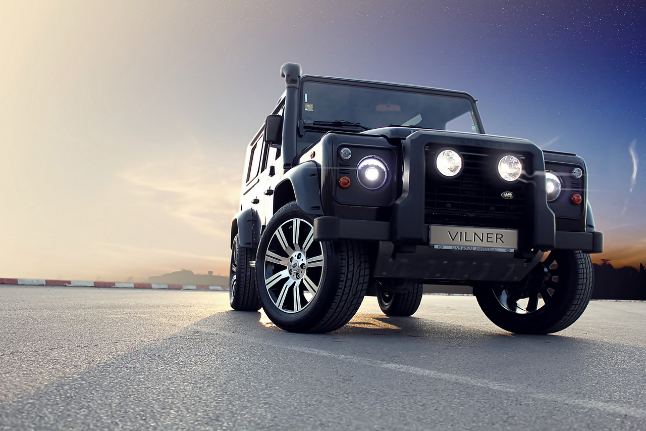 Land Rover Defender Wood