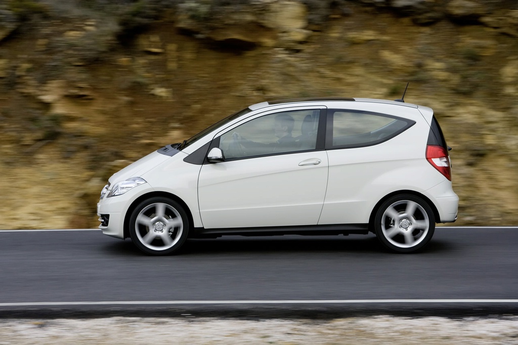 Mercedes A Class Facelift (нови сникми)