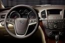 Opel Insignia – официални снимки и данни