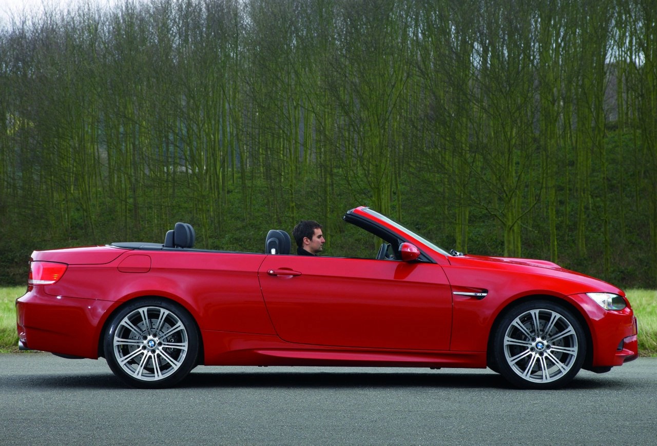 BMW M3 Cabrio (червен)