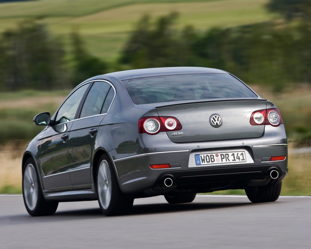Volkswagen Passat R36